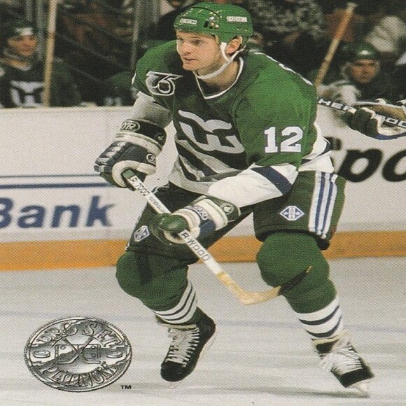 Murray Craven Hockey Card Collection - Picture 2 of 3